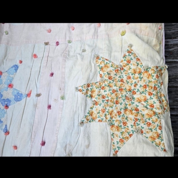 Cream Quilted Bedding with Subtle Floral‎ Design